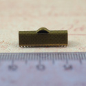 ZACISKI DO SZNURKÓW ,RZEMIENI STARE ZŁOTO 20x5 mm 2 szt.