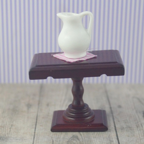 MINIATUROWY DZBANEK PORCELANOWY MINIATUROWY DZBANEK PORCELANOWY