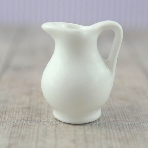 MINIATUROWY DZBANEK PORCELANOWY MINIATUROWY DZBANEK PORCELANOWY