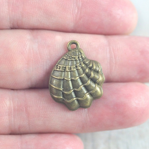 ZAWIESZKA METALOWA MUSZELKA ZAWIESZKA METALOWA MUSZELKA