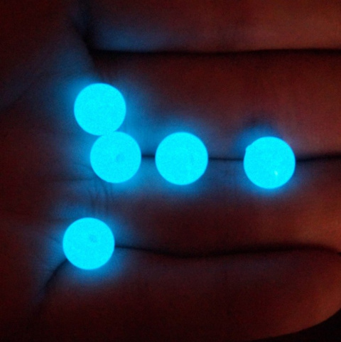 KORALIKI FLUORESCENCYJNE TURKUSOWE 8 mm 5 szt. KORALIKI FLUORESCENCYJNE TURKUSOWE 8 mm 5 szt.