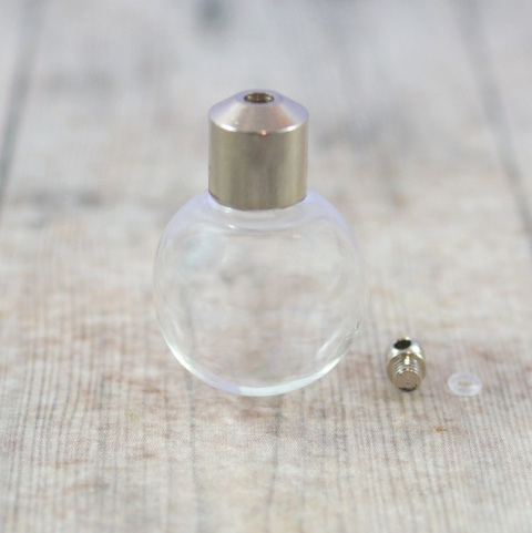 MINI FIOLKA KULA SZKLANA Z METALOWĄ NAKRĘTKĄ 16 mm. MINI FIOLKA KULA SZKLANA Z METALOWĄ NAKRĘTKĄ 16 mm.