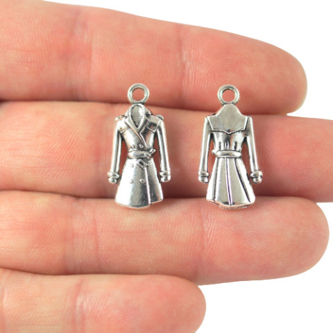 ZAWIESZKA METALOWA PŁASZCZ ZAWIESZKA METALOWA PŁASZCZ