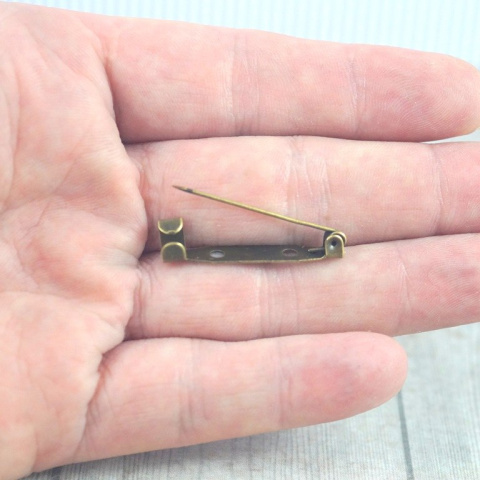 BAZA BROSZKI STARE ZŁOTO 2 szt. 25 mm. BAZA BROSZKI STARE ZŁOTO 2 szt. 25 mm.